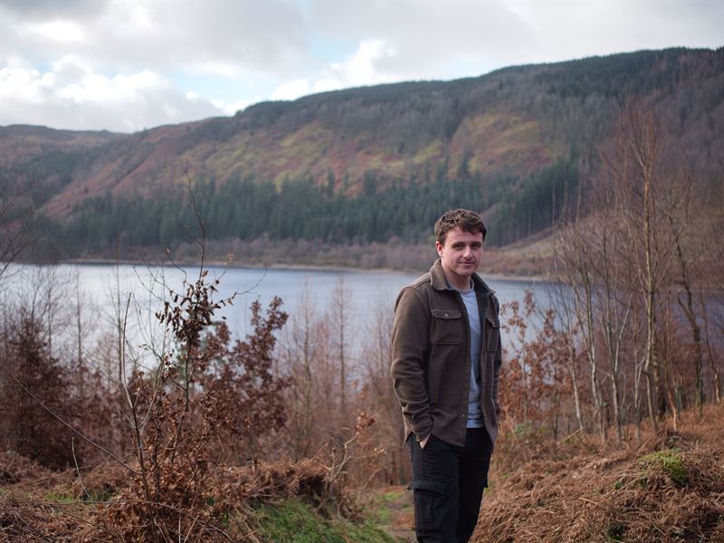 bryce standing above thirlmere